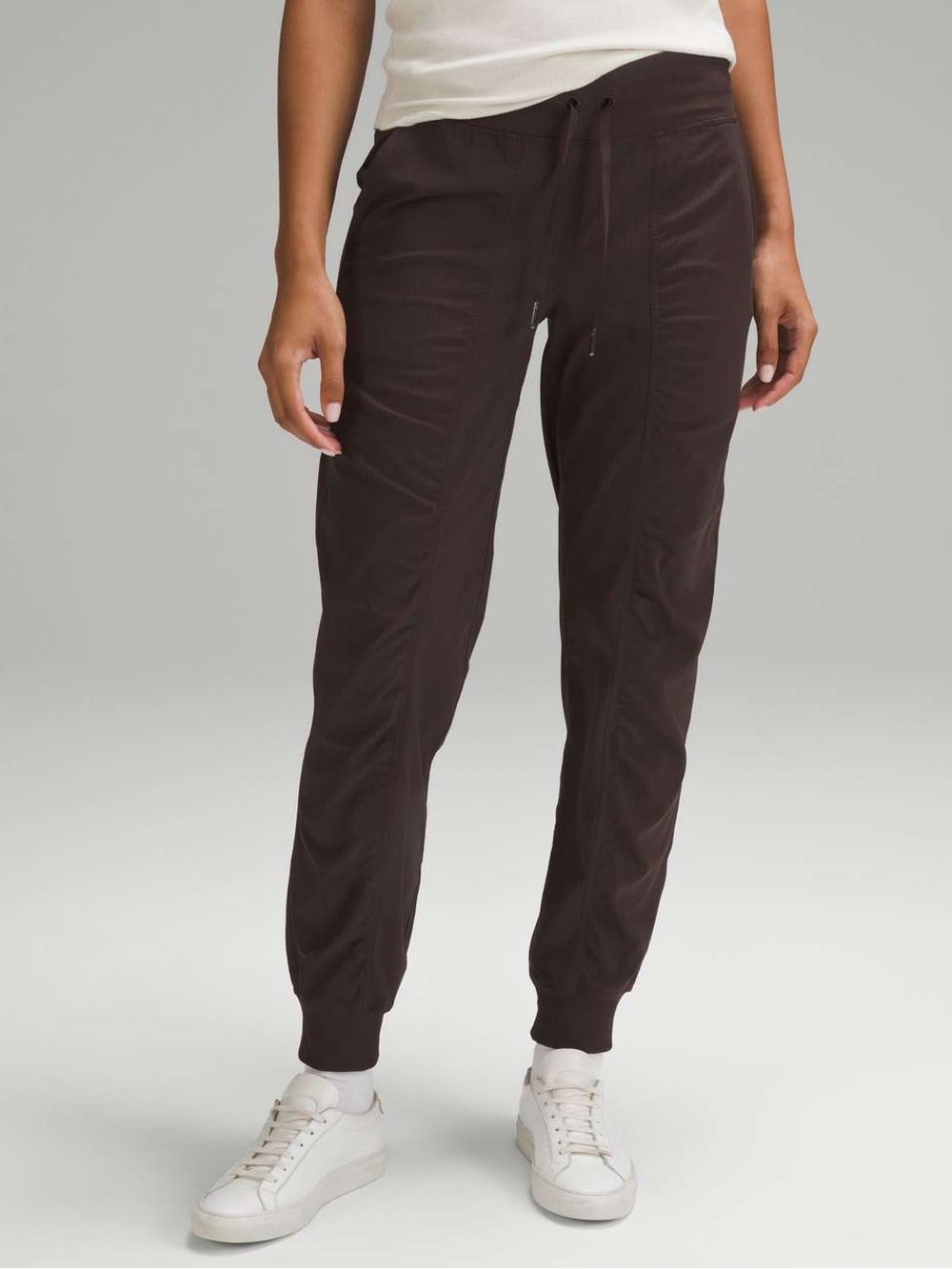 Lululemon Dance Studio Mid-Rise Jogger/Espresso